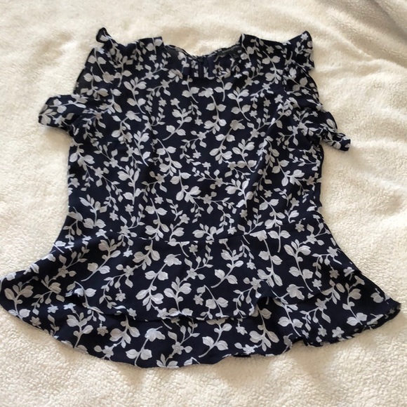 Banana Republic waist defined top ruffle sleeve navy blue top size 6 - Picture 1 of 6